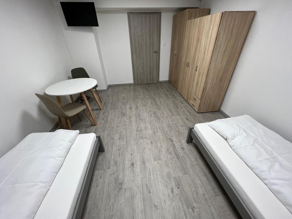 Hostel H18 Бардеёв Экстерьер фото
