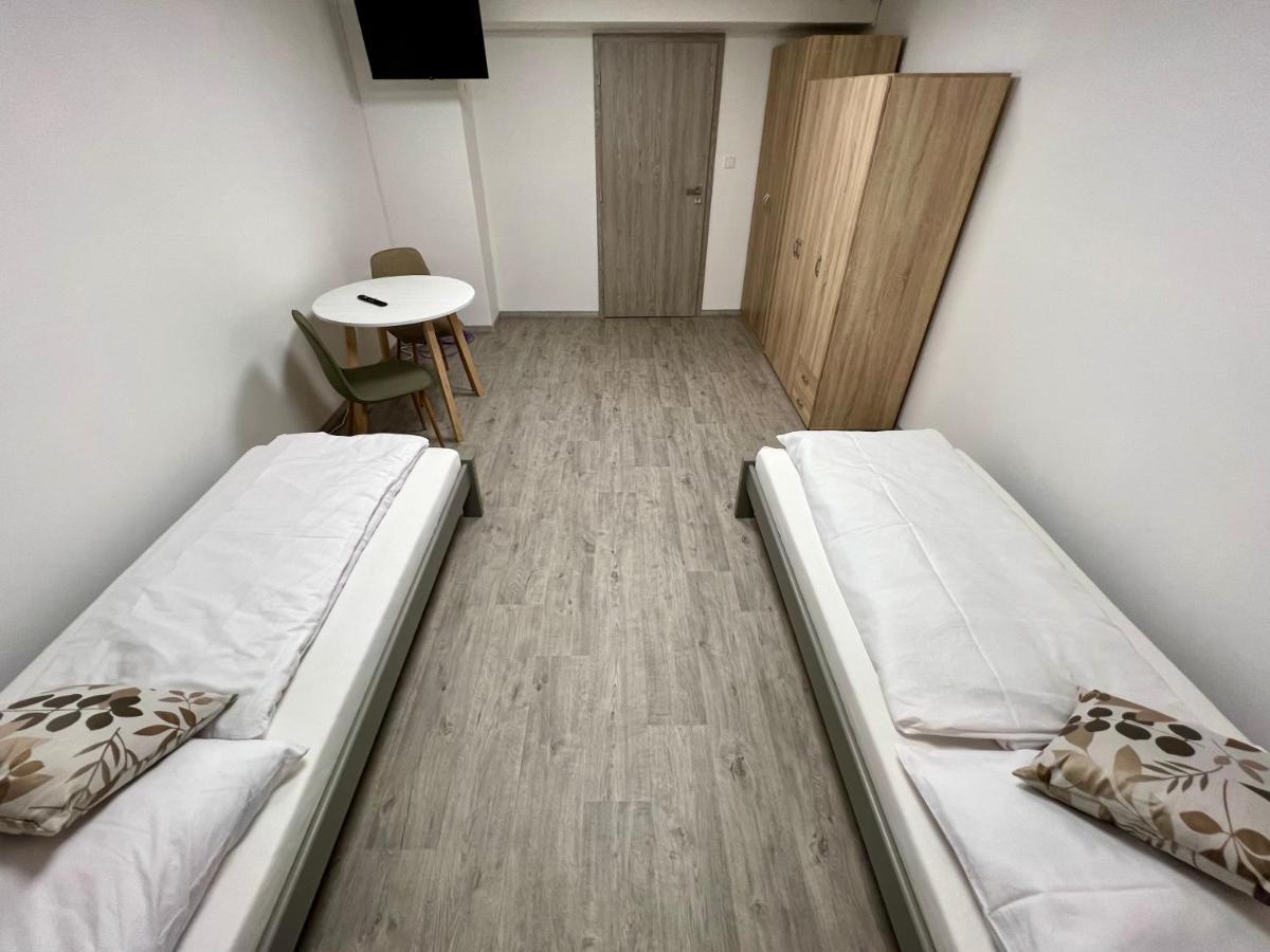 Hostel H18 Бардеёв Экстерьер фото