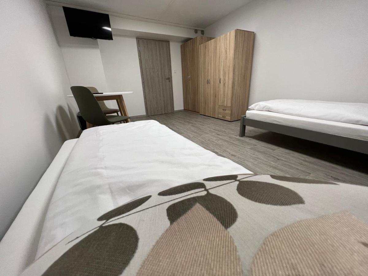 Hostel H18 Бардеёв Экстерьер фото