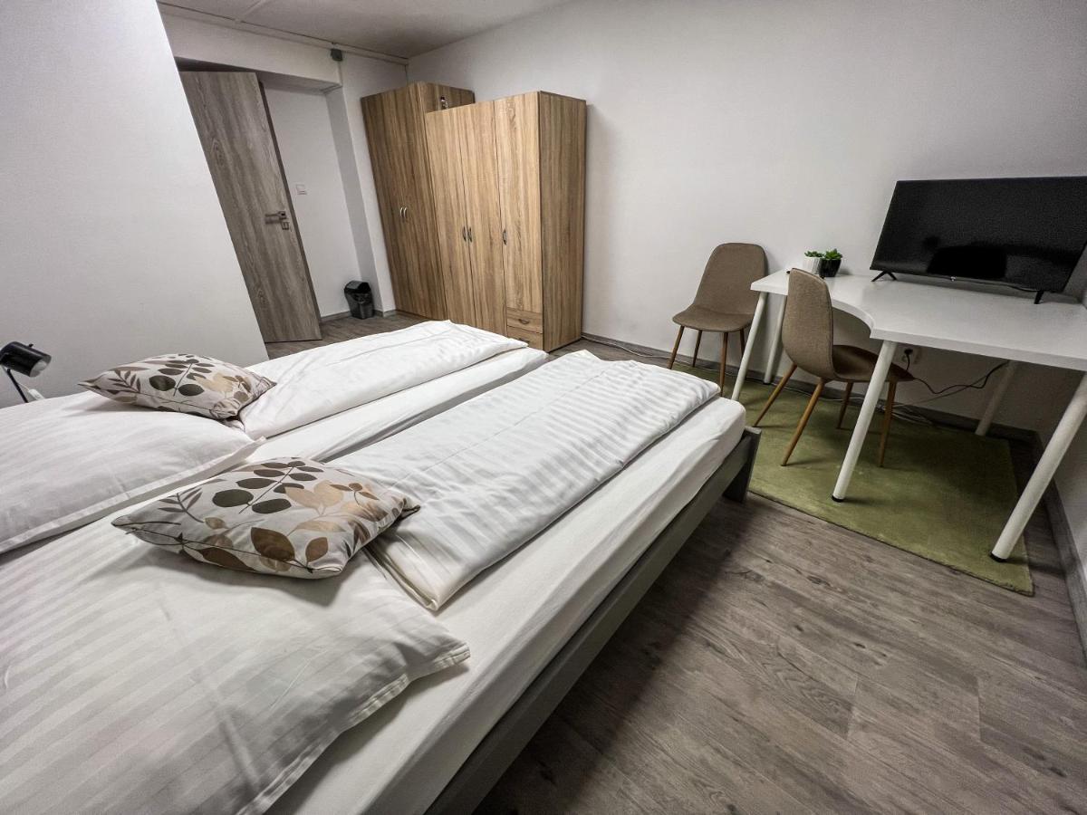 Hostel H18 Бардеёв Экстерьер фото